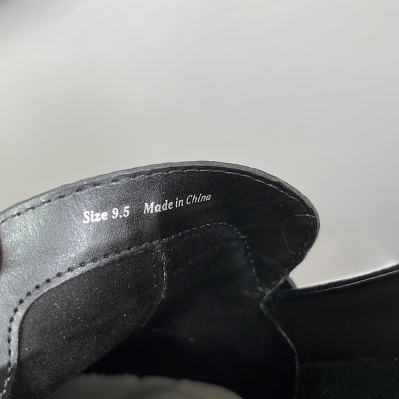 Rodo Italian Crescent Black Woven Crossbody - Picture 12 of 12